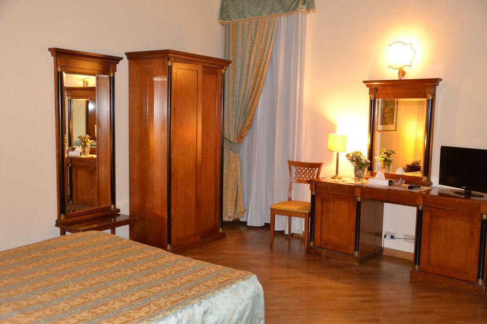 Palazzo Donarelli * Rom